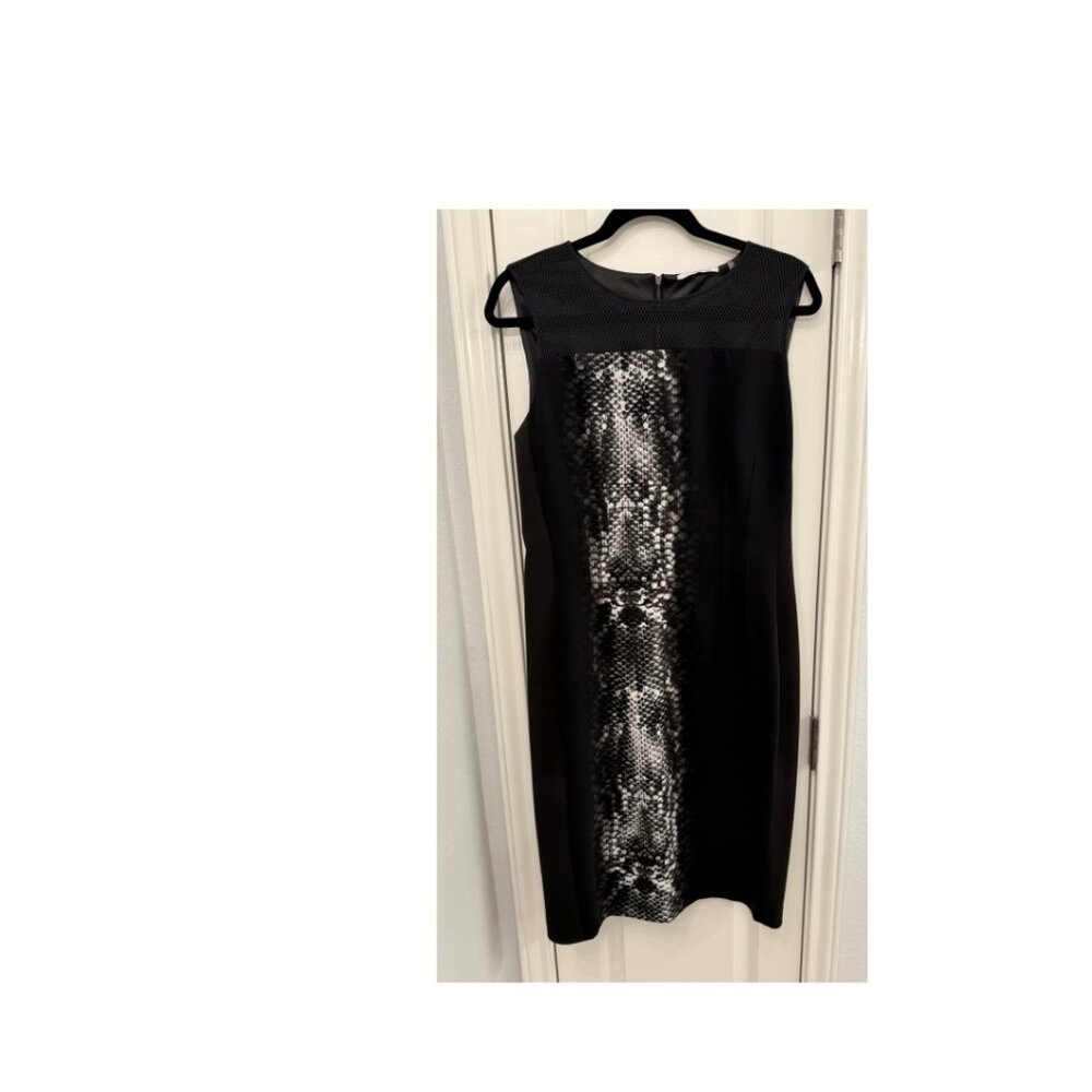 Tahari Black sleeveless mesh dresh